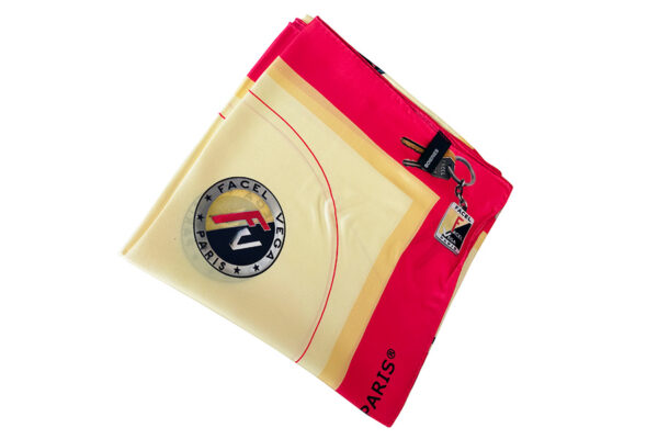 Foulard en soie Bordure rouge